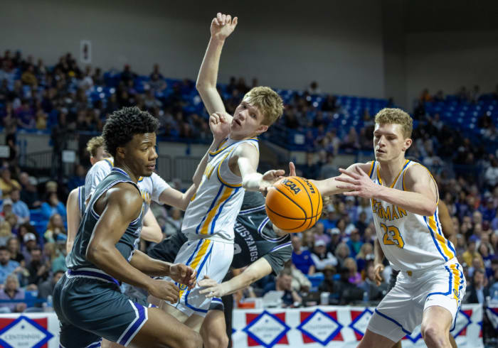 AAA Finals Bergman vs CAC__00030